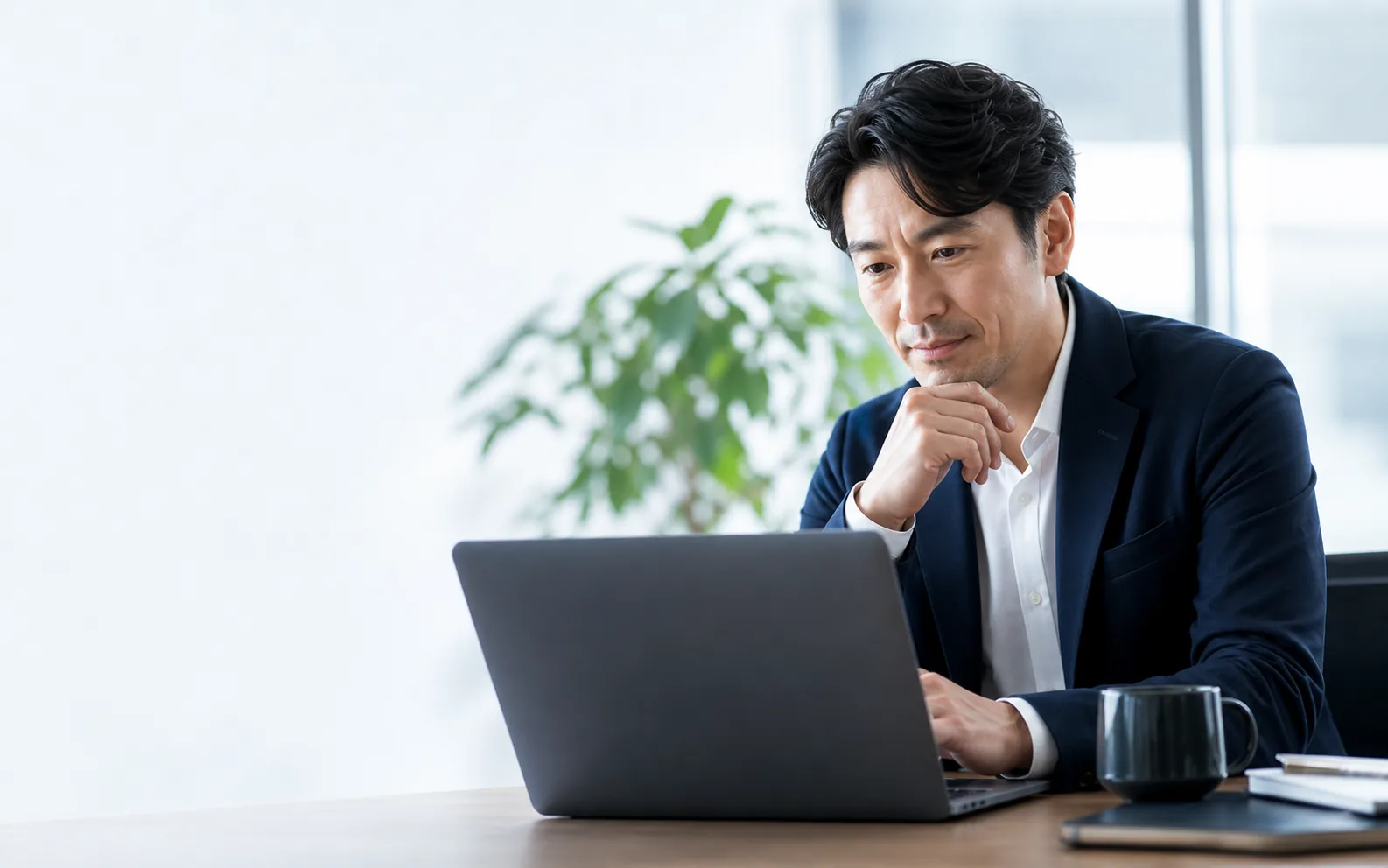 AI研修を受講する経営者